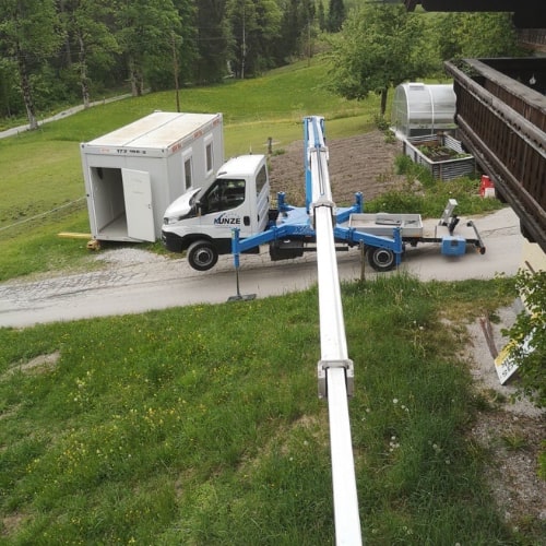 LKW Bühne auf Schräge LKW Bühne auf Schräge